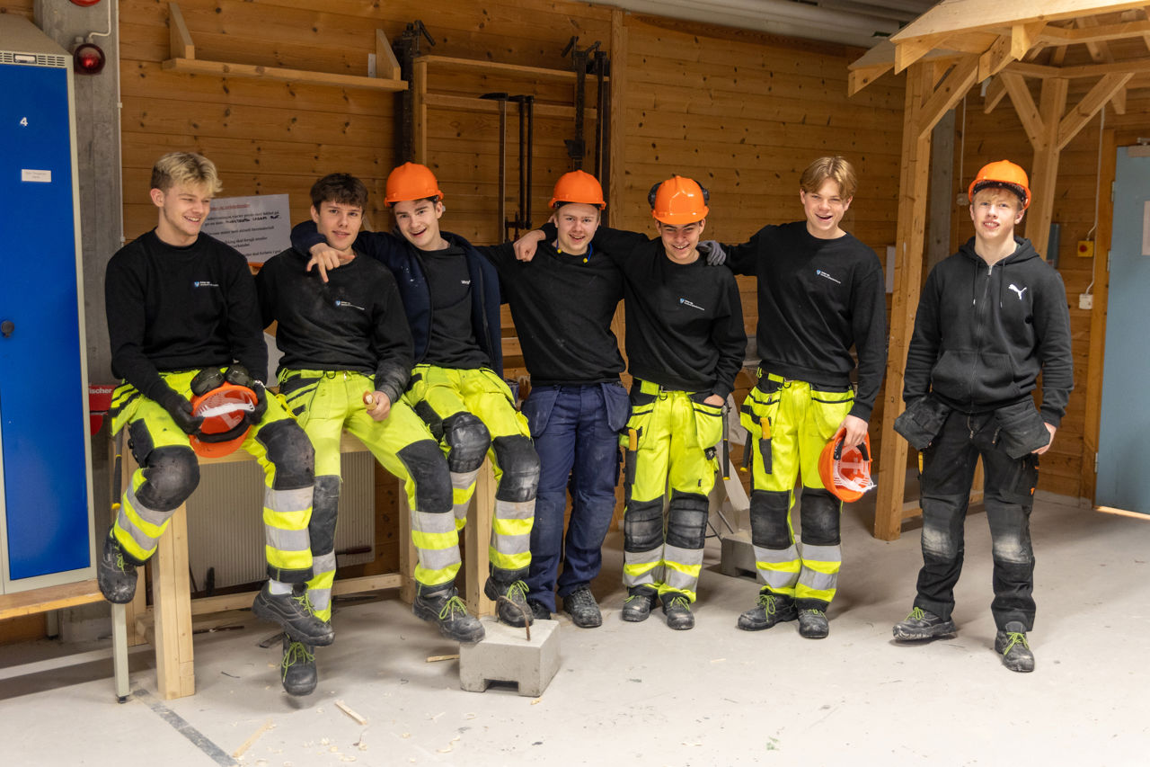 Elevar i arbeidstøy