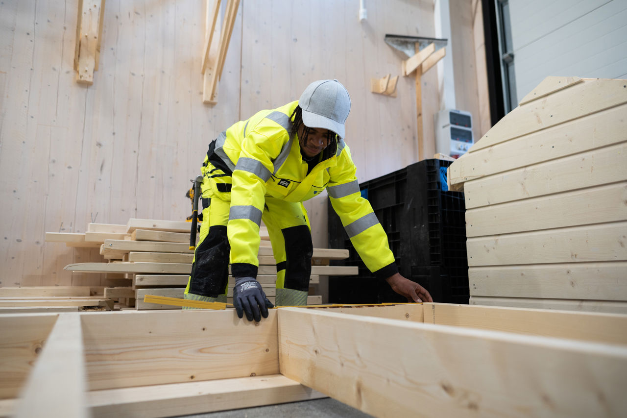 Elevar i arbeidstøy